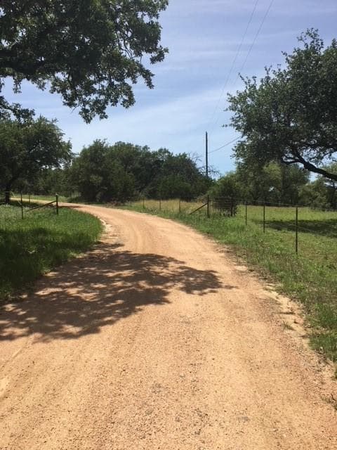 1685  Hwy 281 Hwy