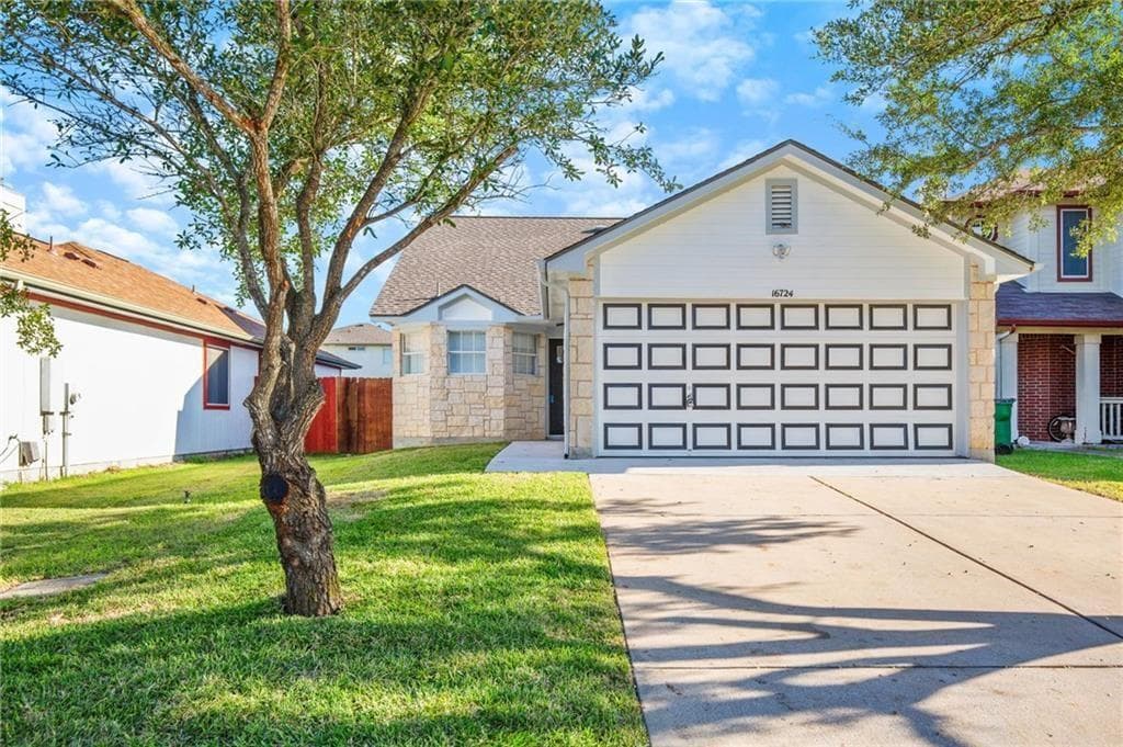 16724  Trevin Cv