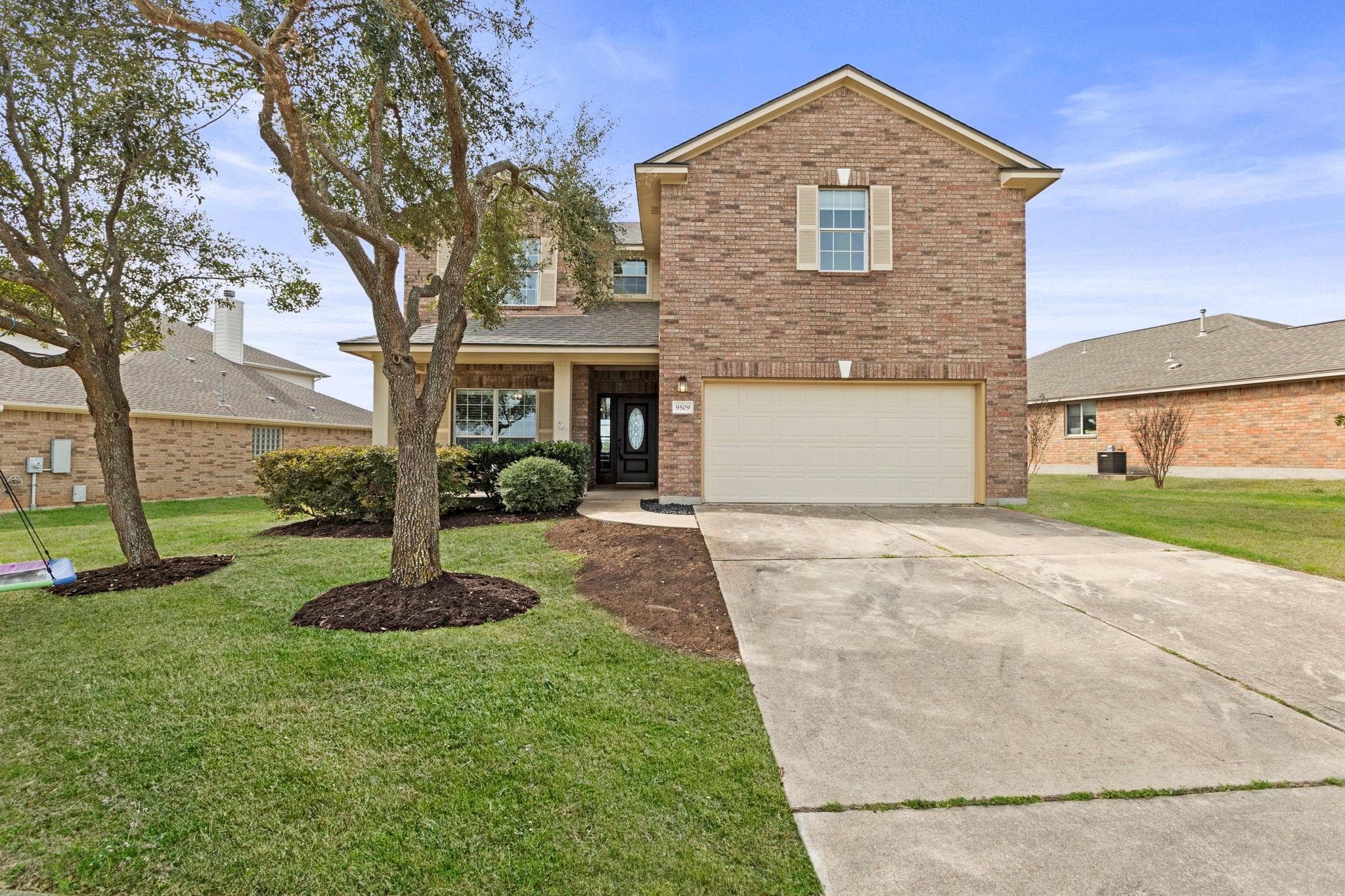 9509 Bromsgrove Dr