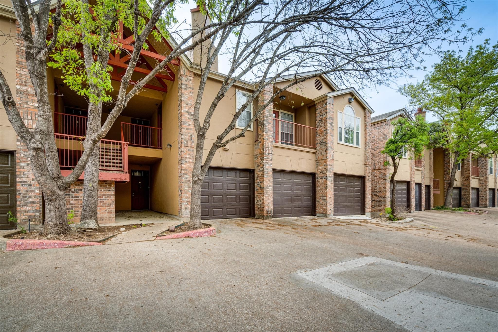 6804 N Capital Of TX Hwy #411