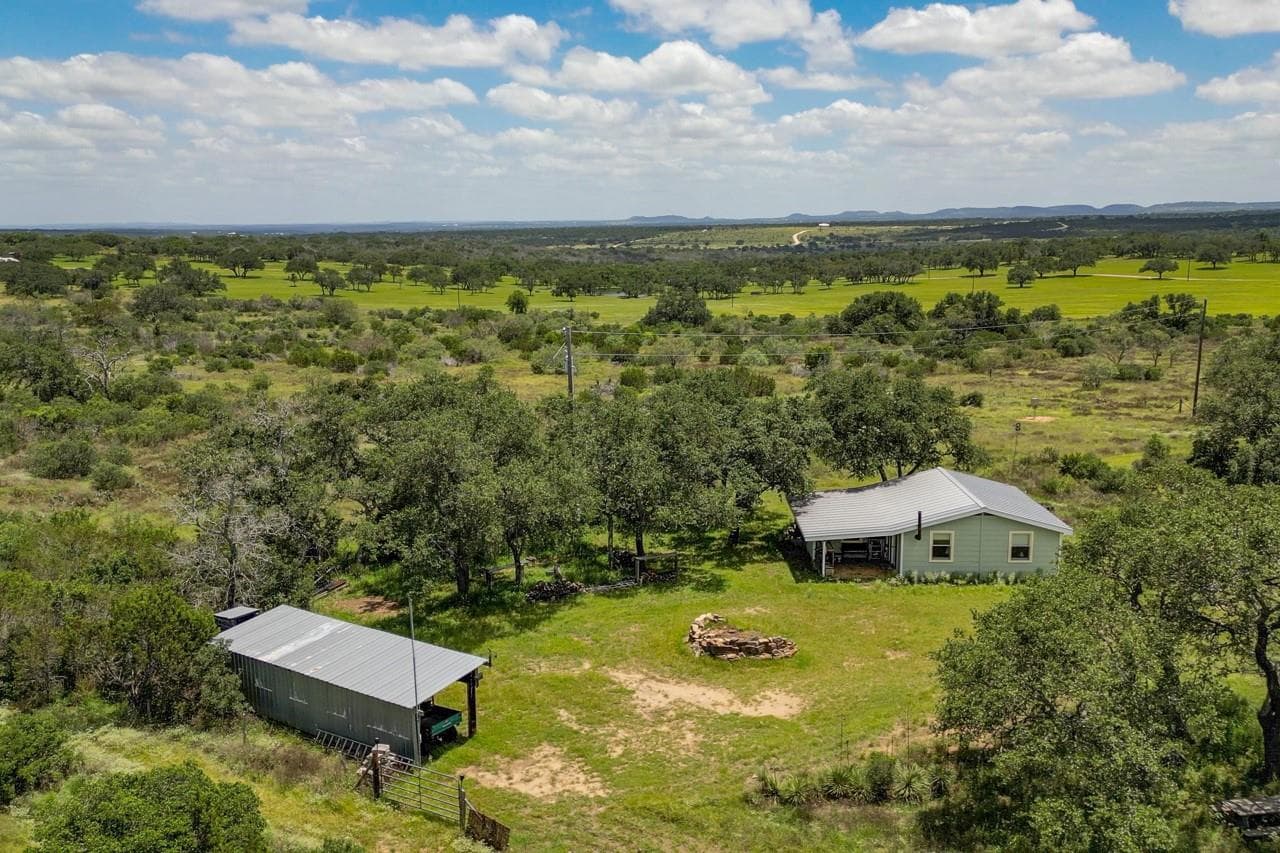 691  Grape Creek Rd