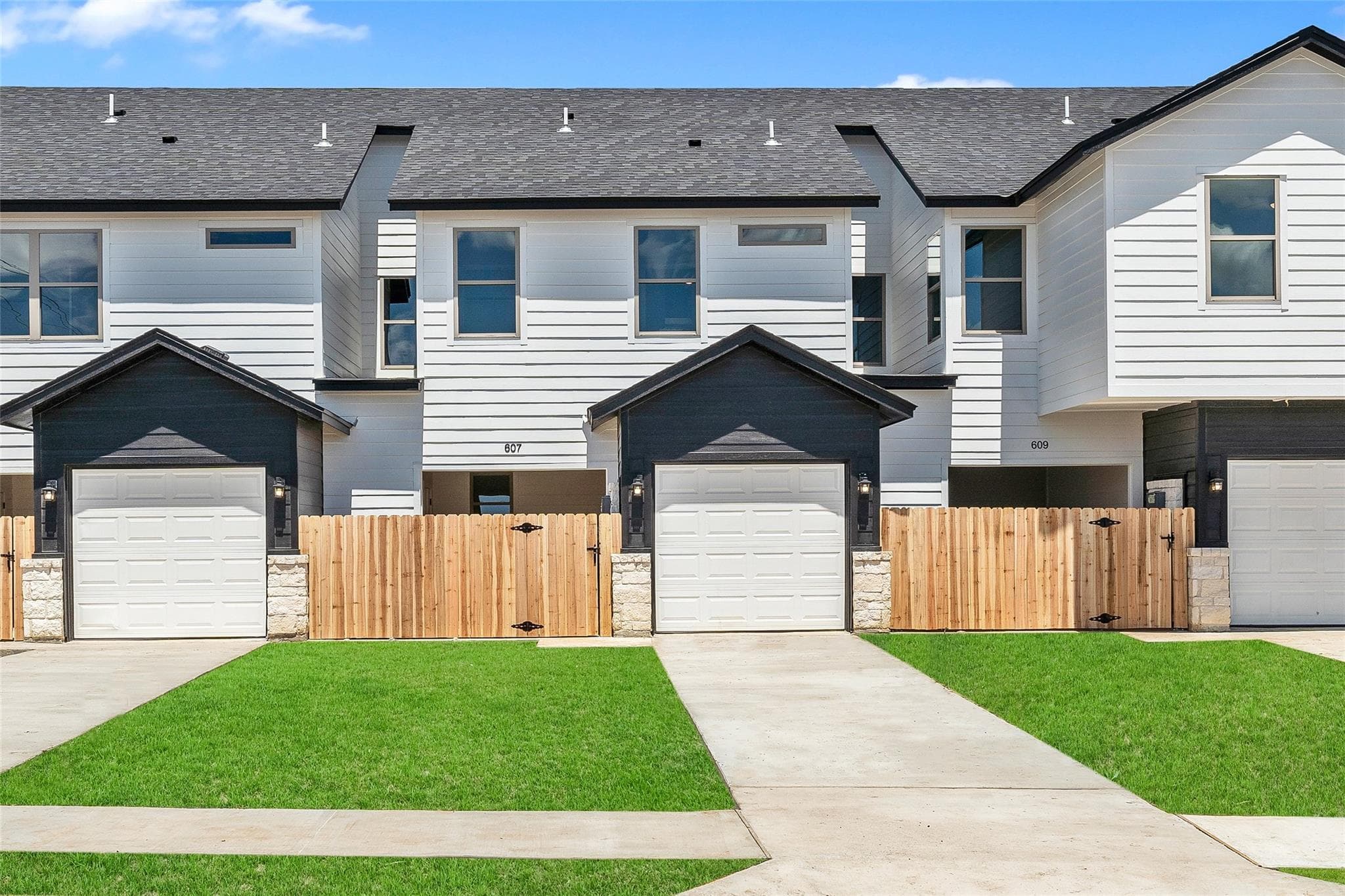 617 Meiomi Dr