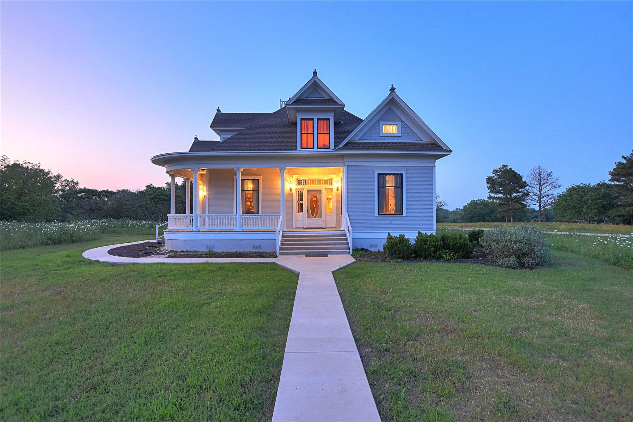 807  Colorado Dr
