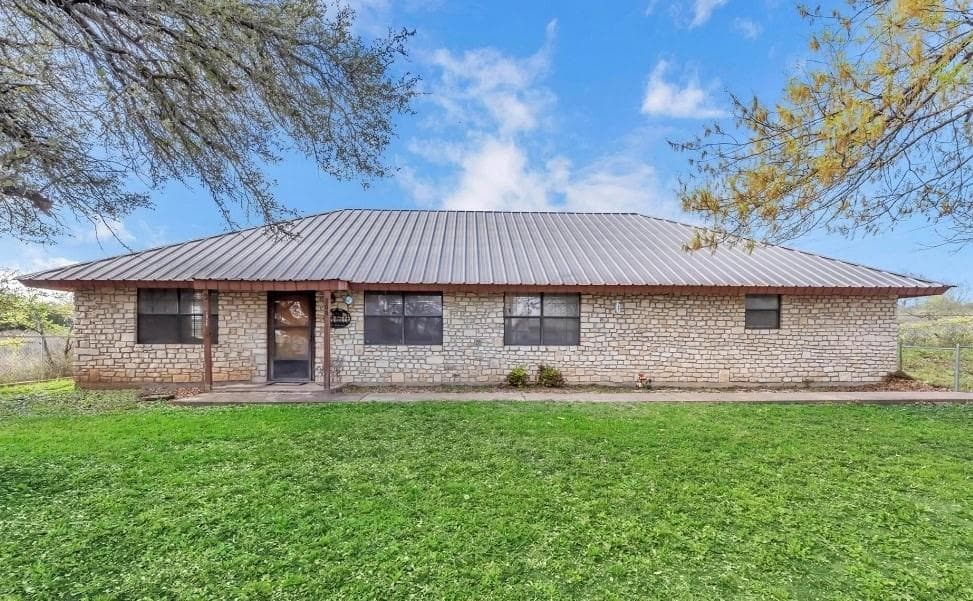 200 County Road 320 St
