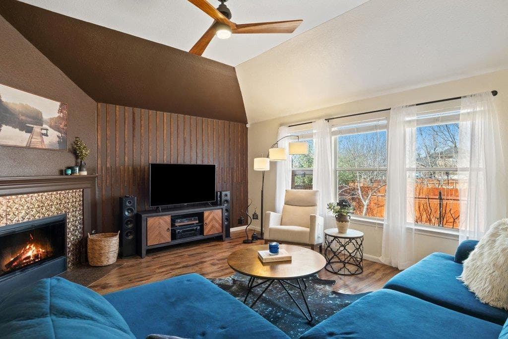 2305  Candle Ridge Trl