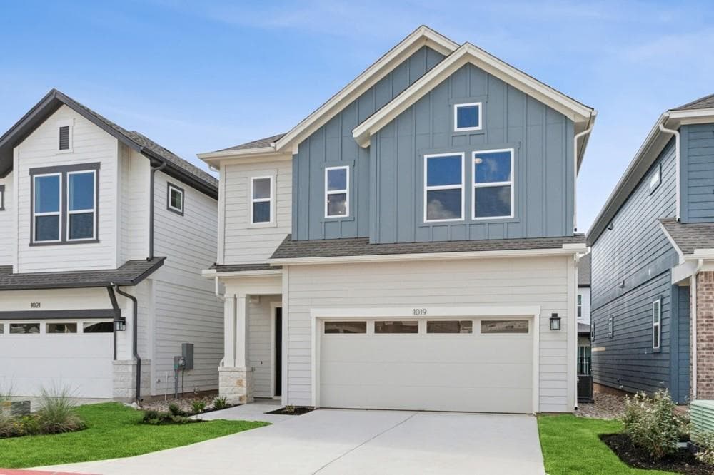 1019  Lucinda Williams Dr