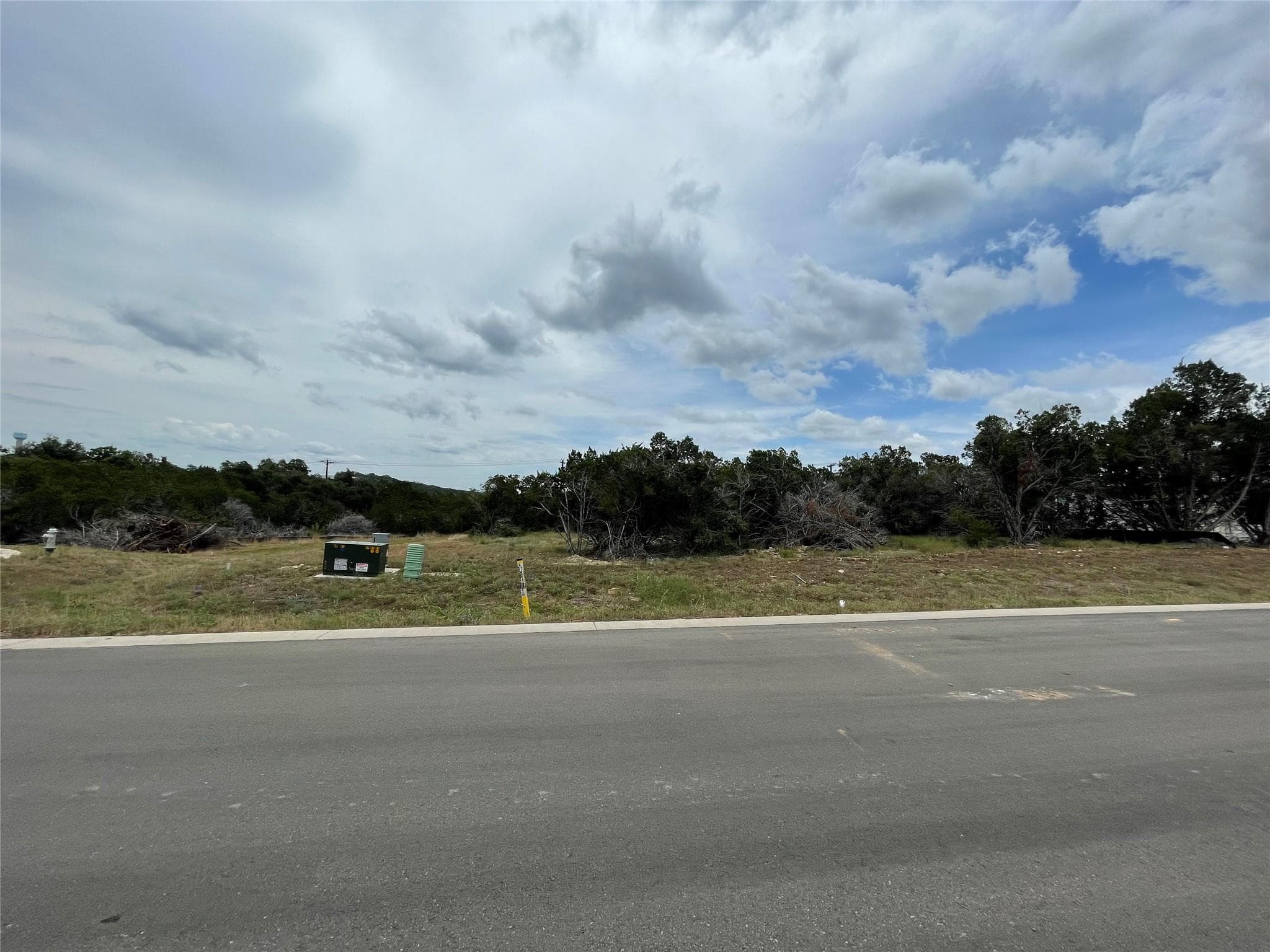 6513  Madrone Tree Ln