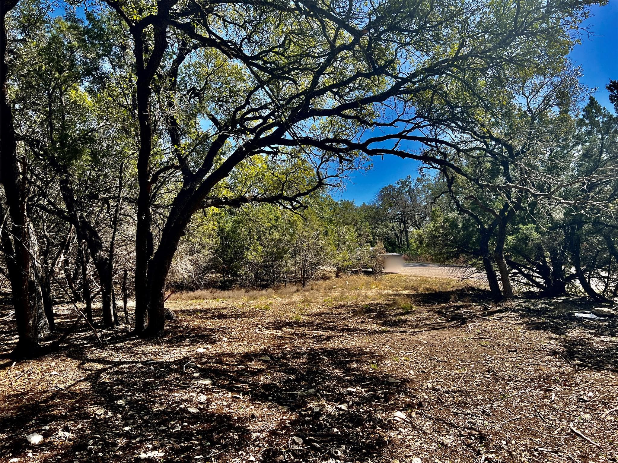 21300  HIGHLAND LAKE Dr