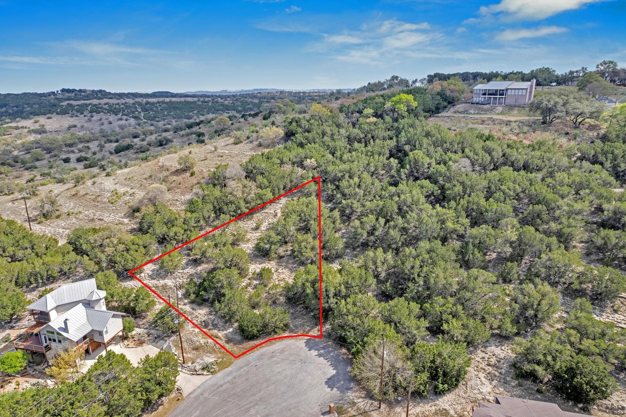 21802  Briarcliff Dr