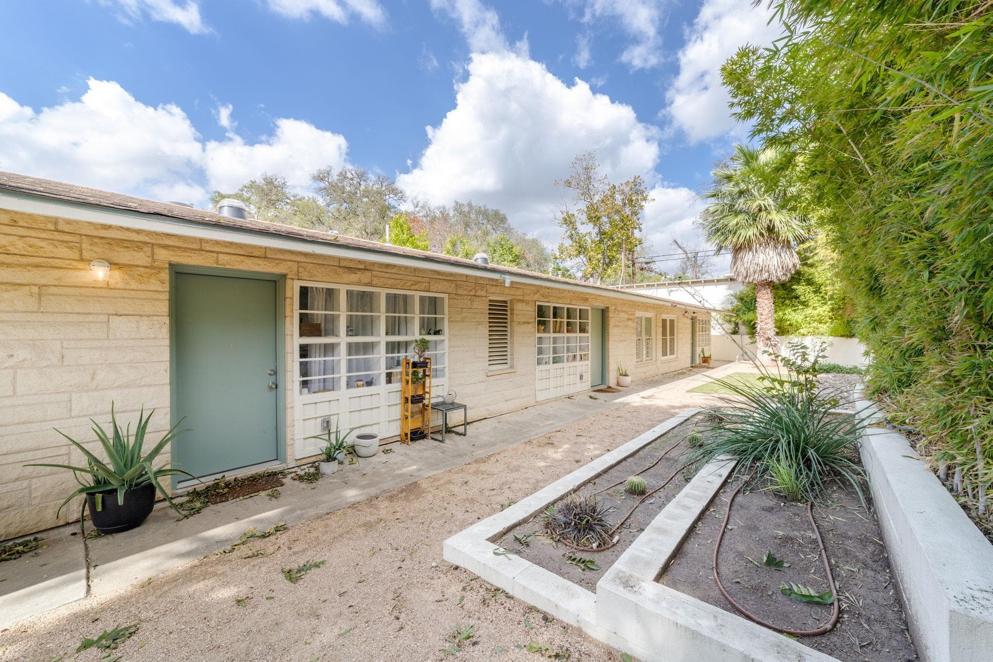 239 Brahan Blvd