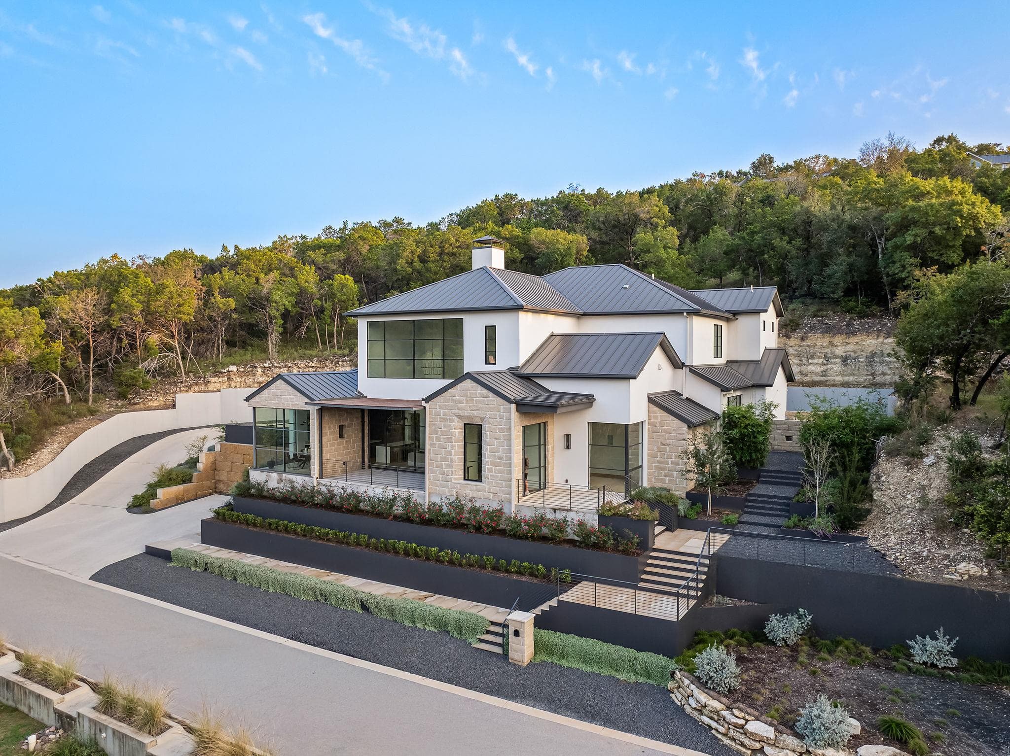 2701  Toro Canyon Rd  #B