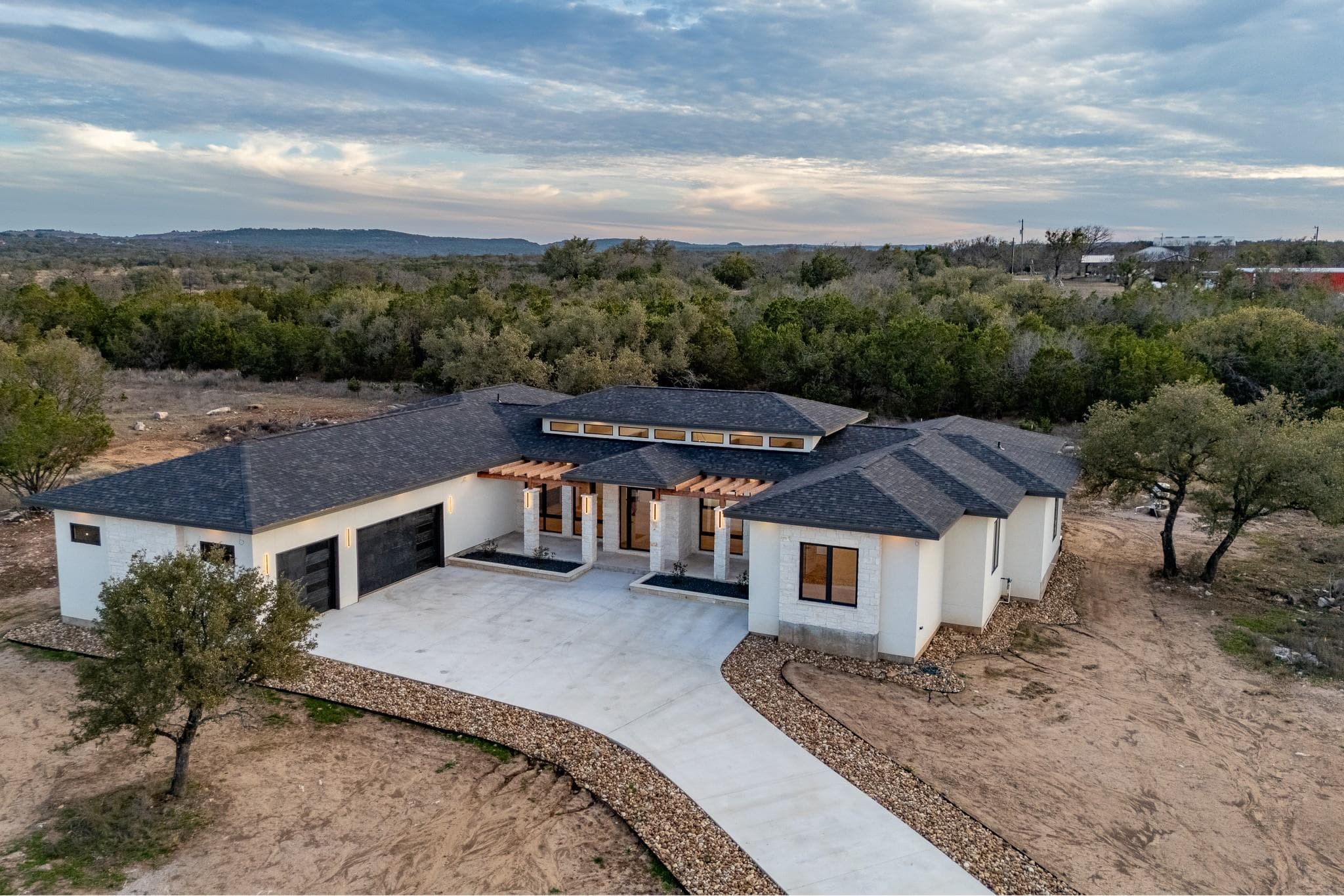 6425 Ranch Road 962 None W