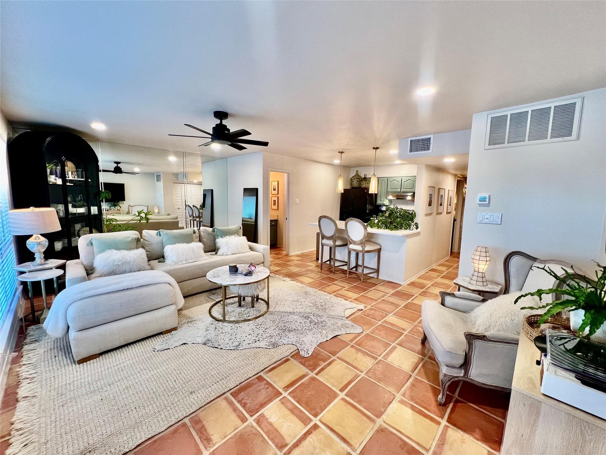 1601  Judy Lynn Dr  #107