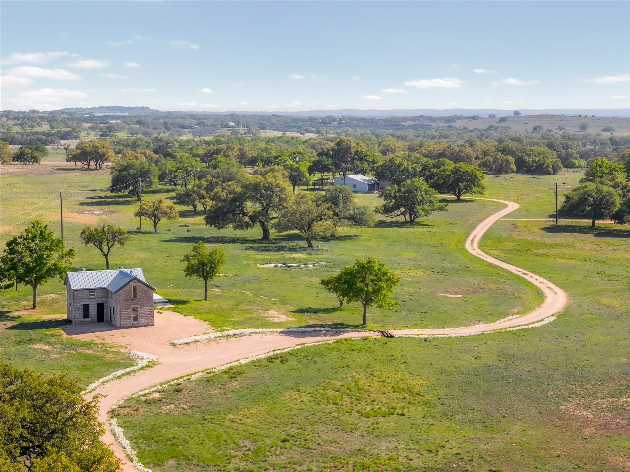 9695 W US 290 Hwy