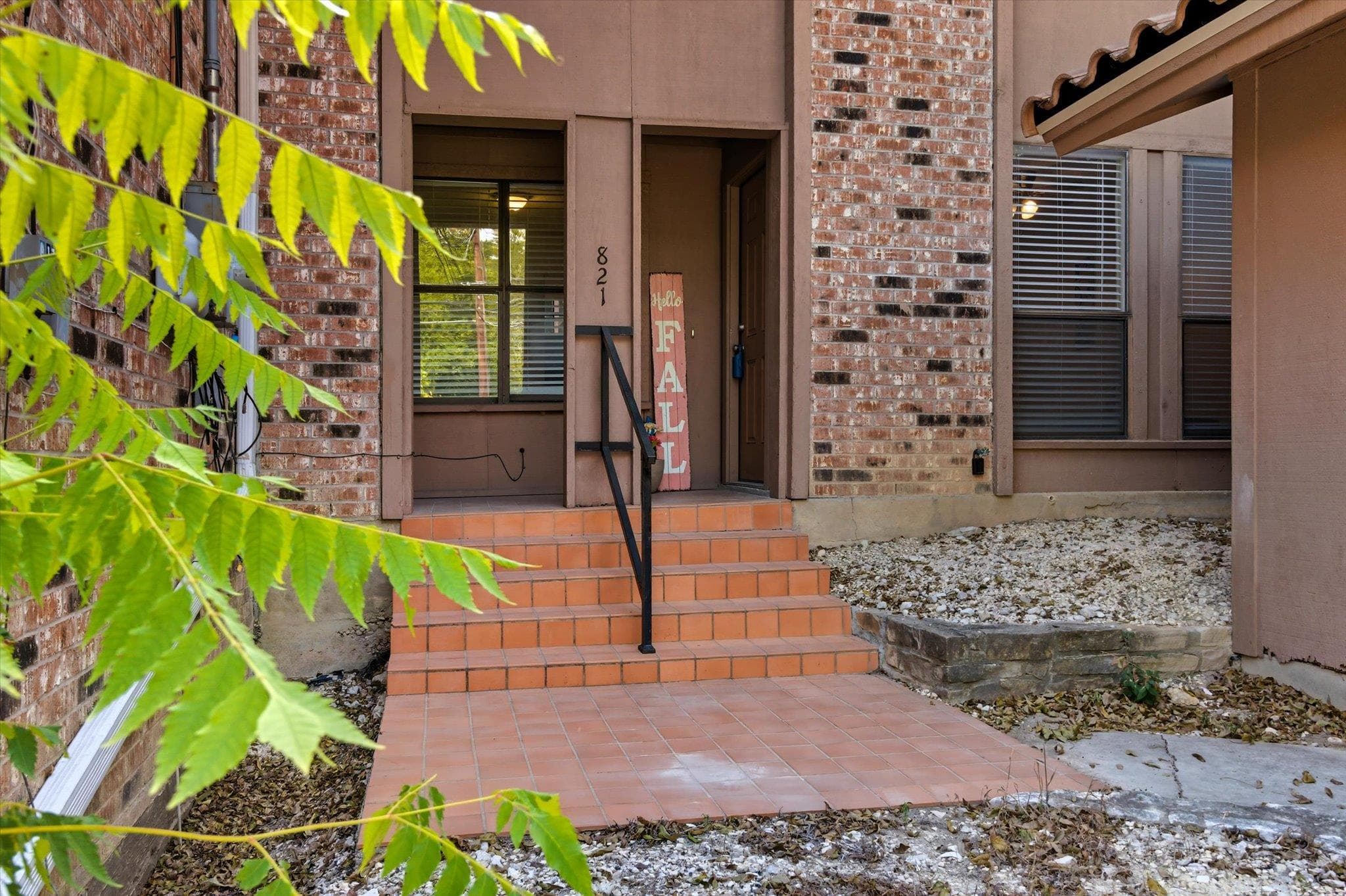 821  Old Ranch Rd 12 Rd