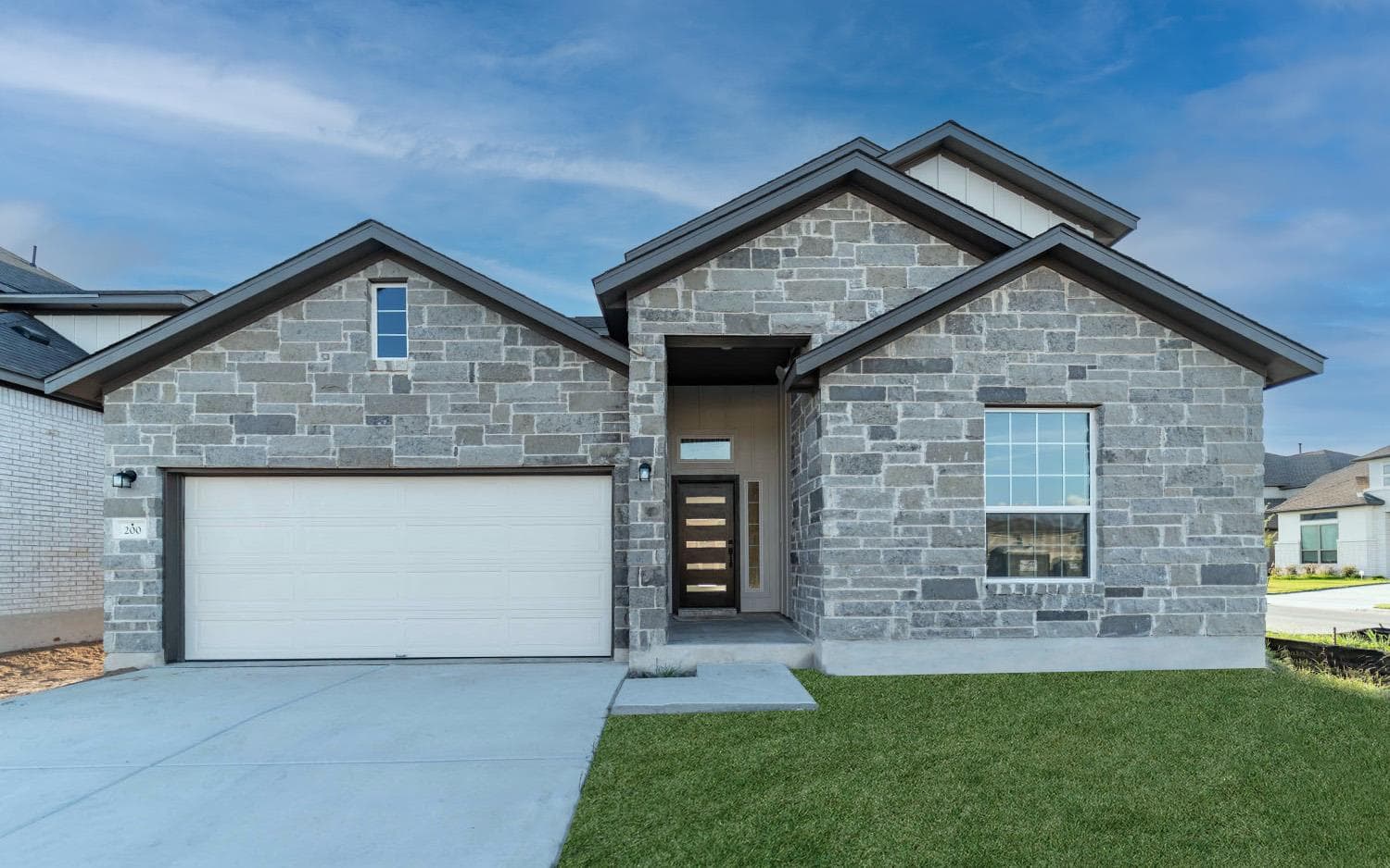200  Hollister Dr