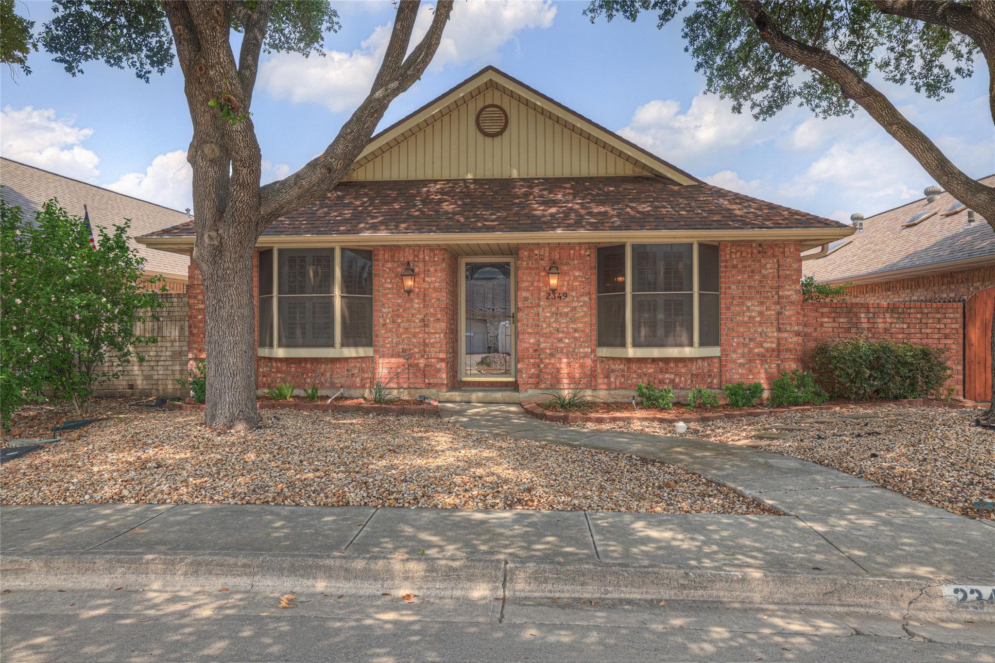 2349  Essex Grace None