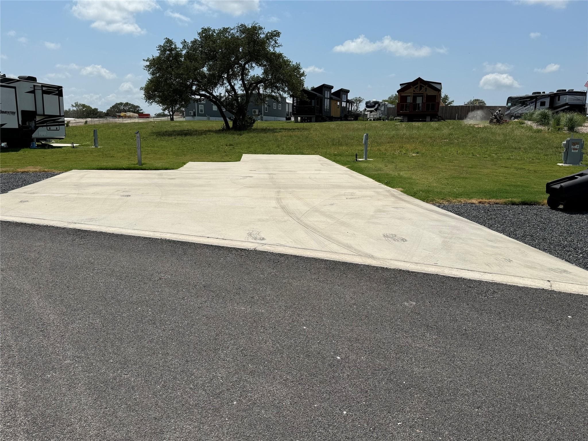 5386  Ranch Road 1376 None  #210