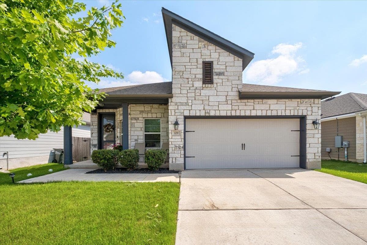 129 Lacey Oak Loop