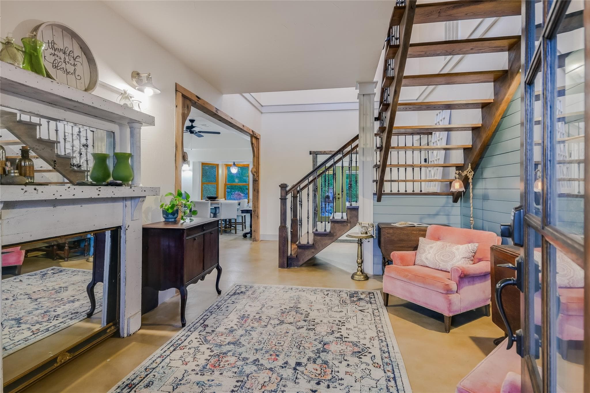 1100  GREEN ACRES Dr