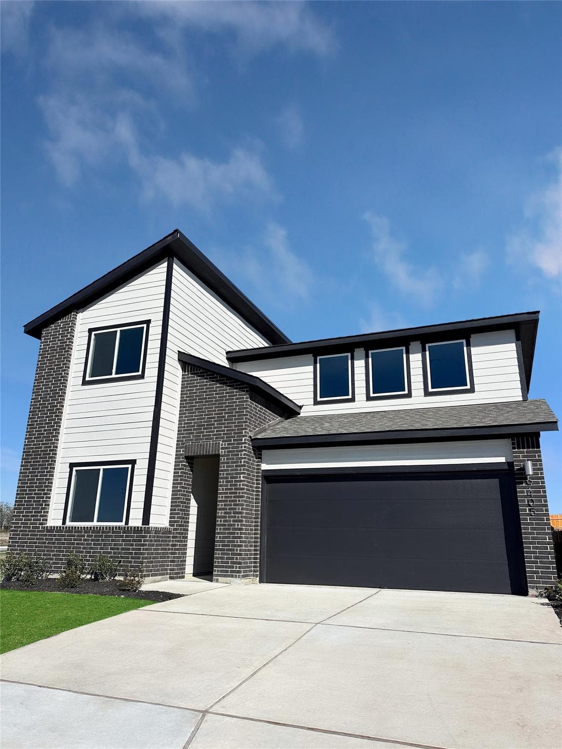 9709 Oxbow Strap Dr
