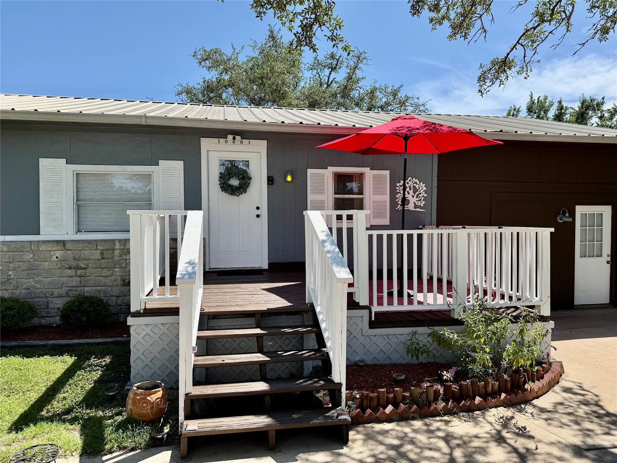 10603  Thomaswood Ln