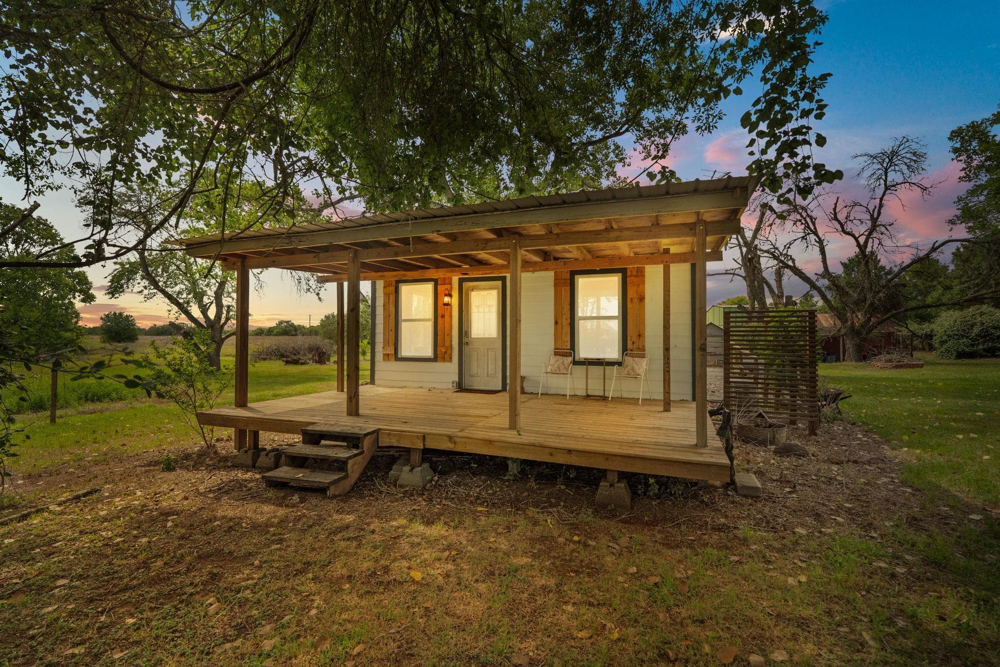 10843  Us Highway 90 None W