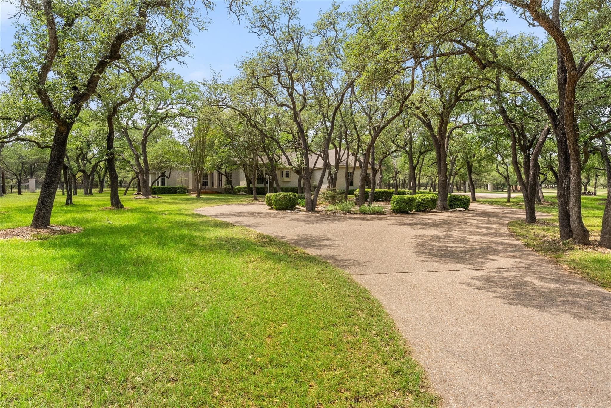 2841  Oak Haven Cir