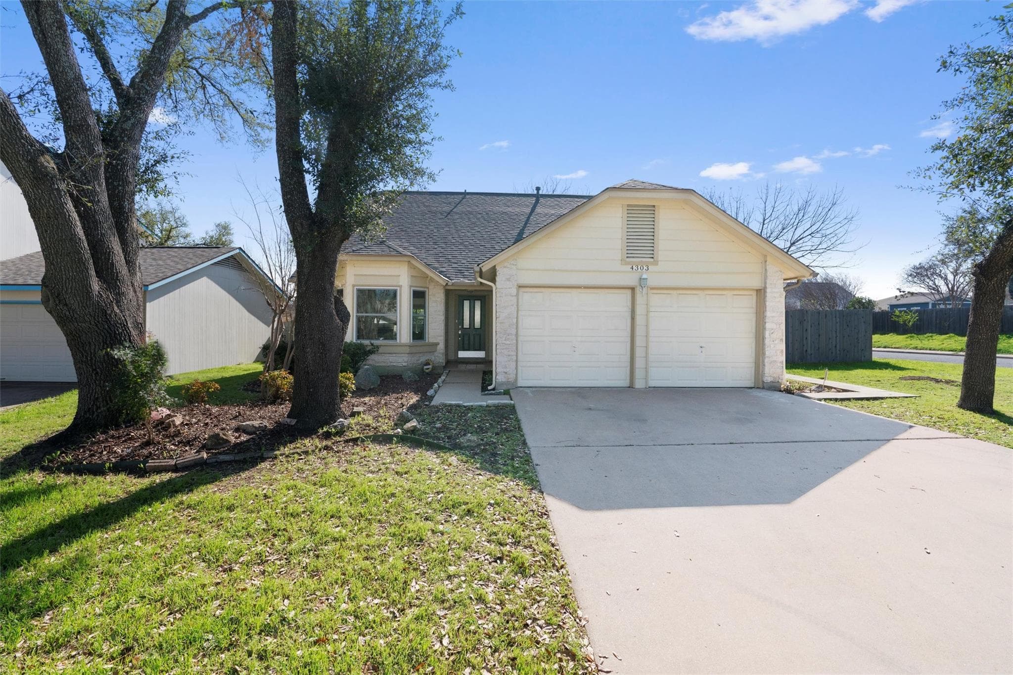 4303  STEVE SCARBROUGH Dr