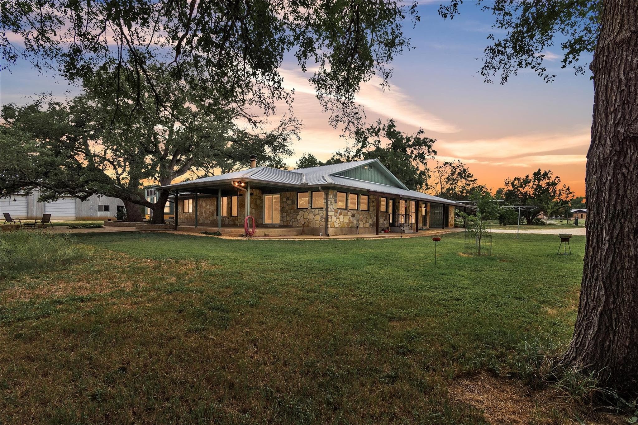 700  Billie Brooks Ln