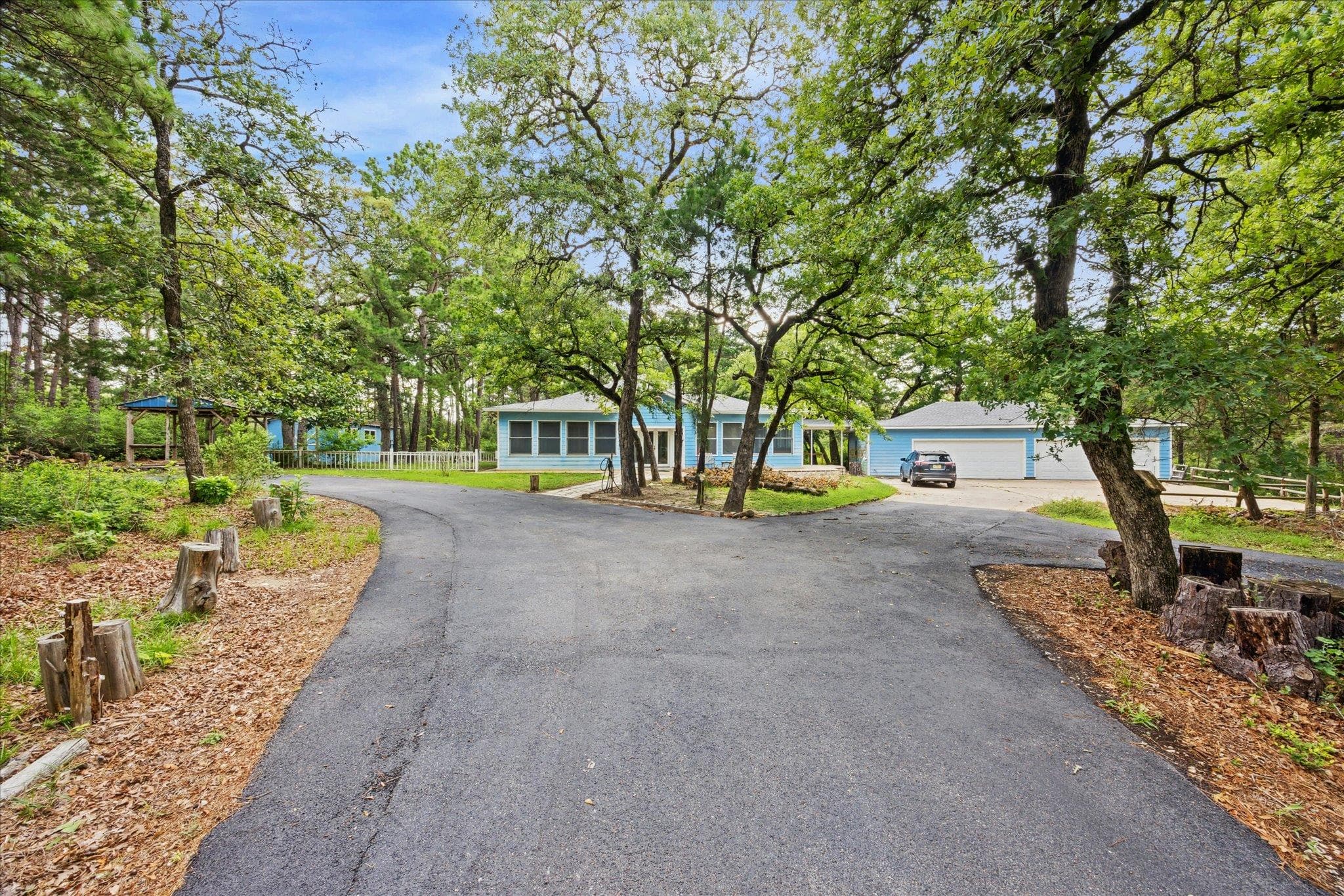 222  Pony Express Dr