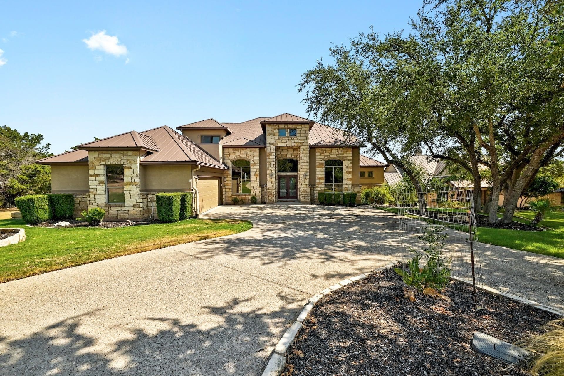 1609  Osprey Ridge Loop