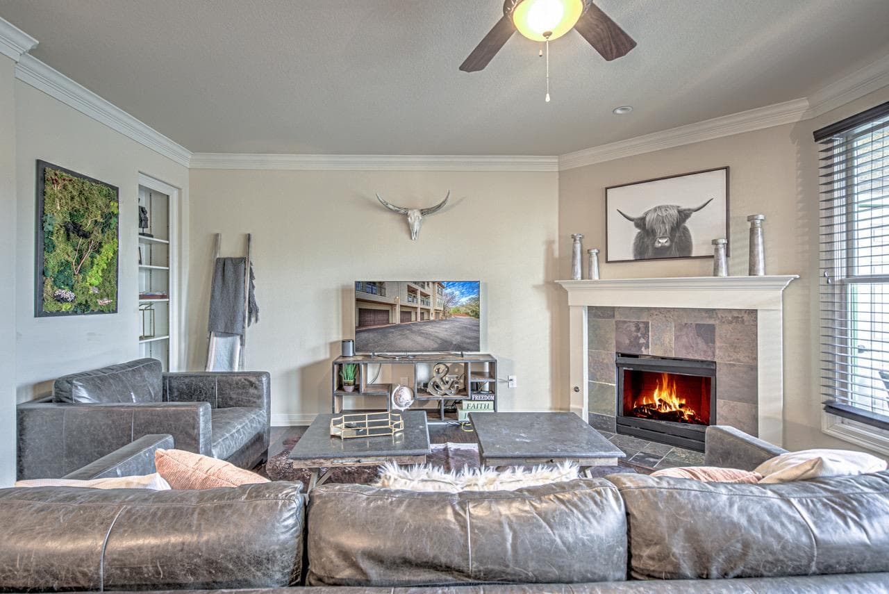 2226  Westlake Dr  #1-3