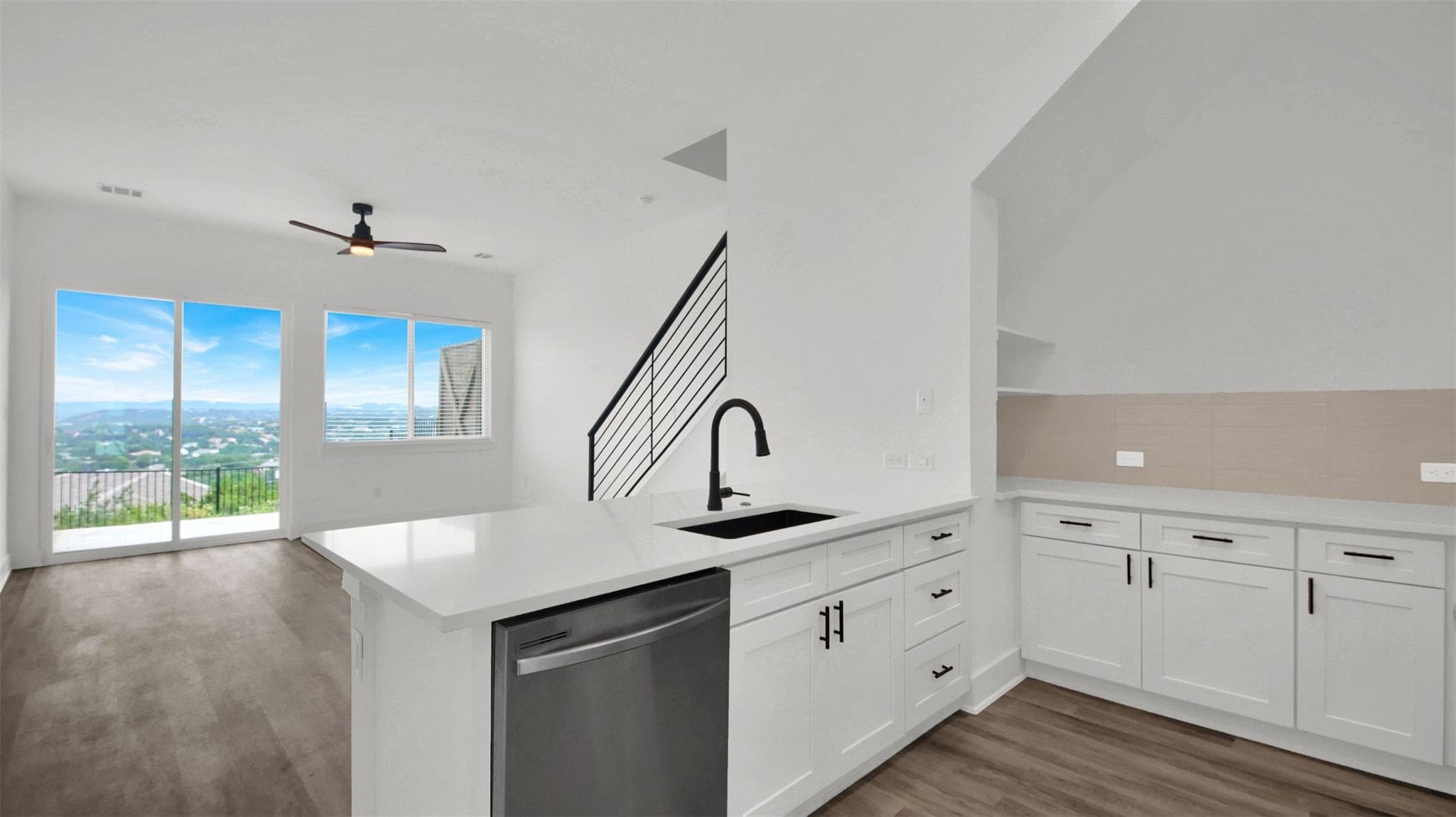 21200  Portsmouth Cv  #3