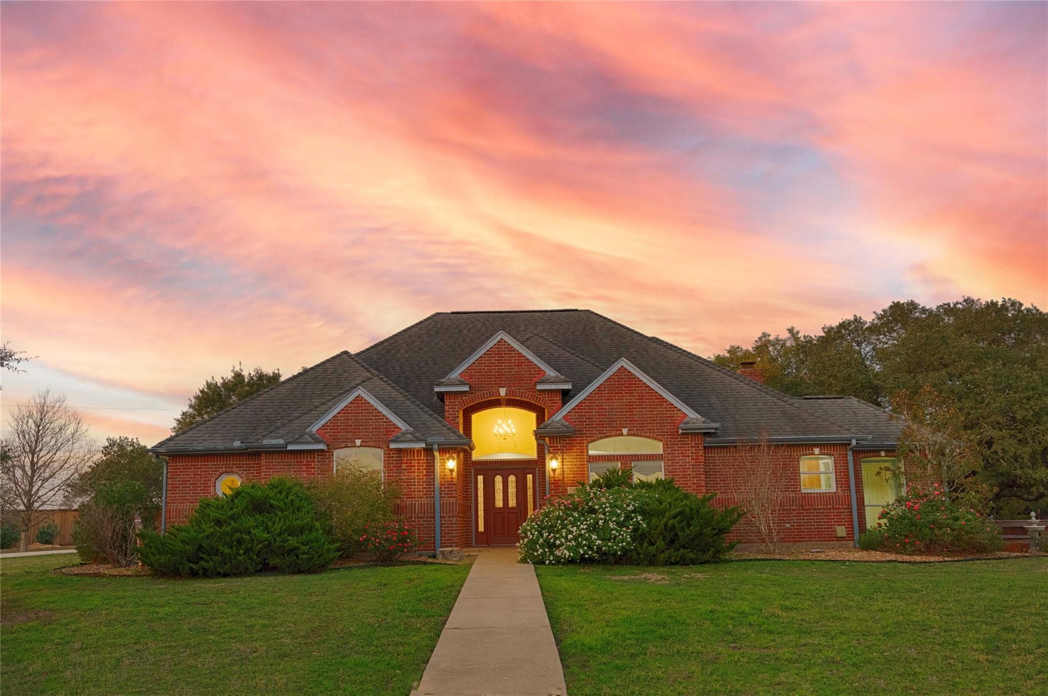 900  Schulze Rd