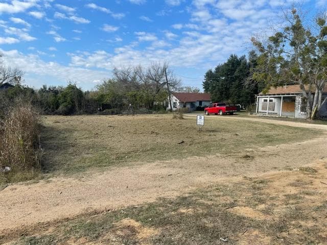 920 E Cameron (Highway 79) Ave #4