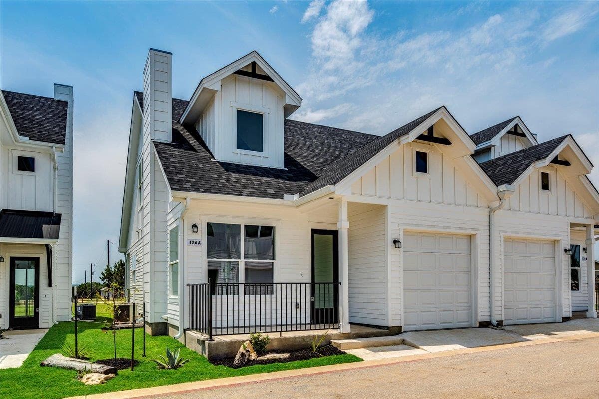 126  Lourdes Ct  #A