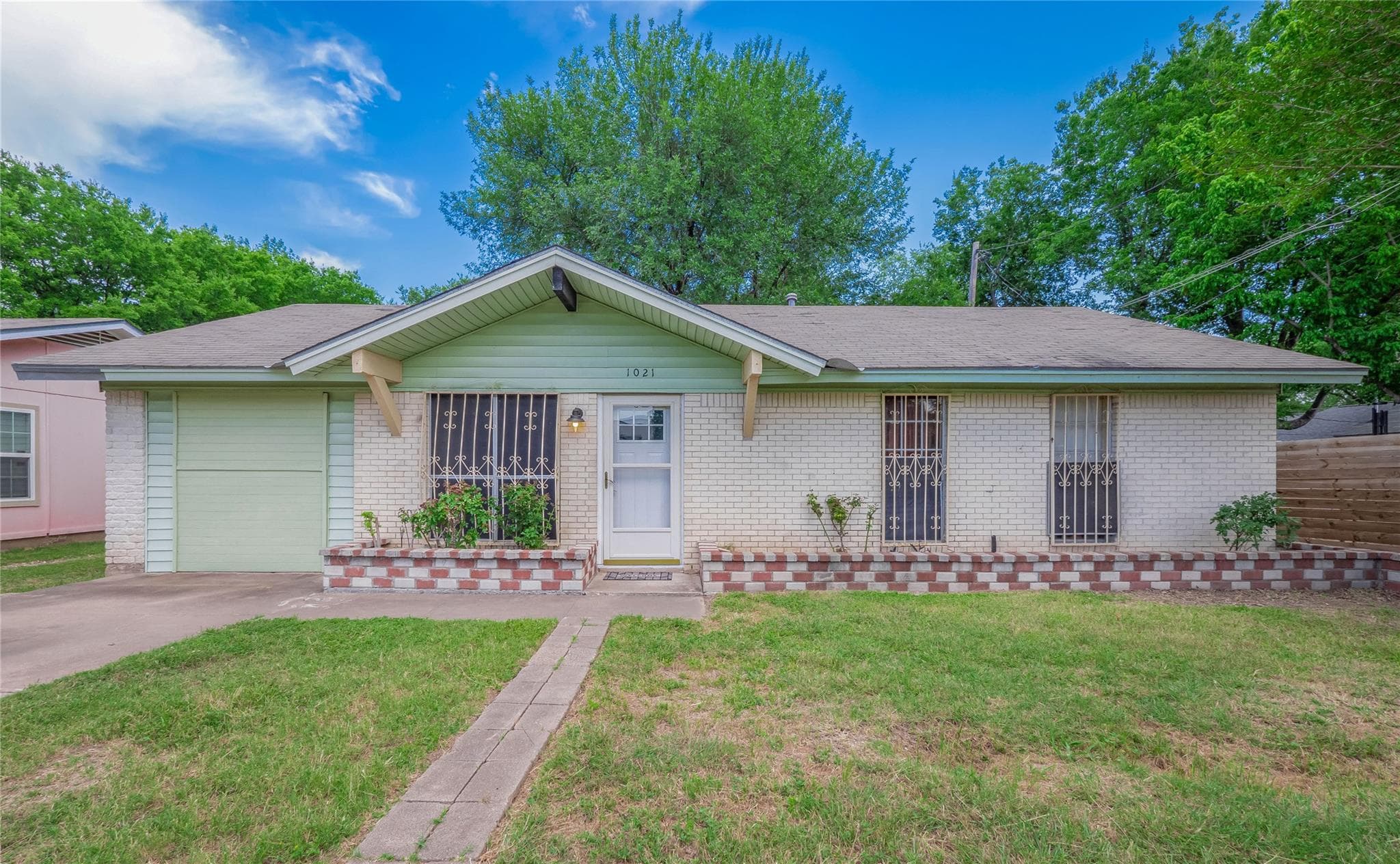 1021  Gardner Rd