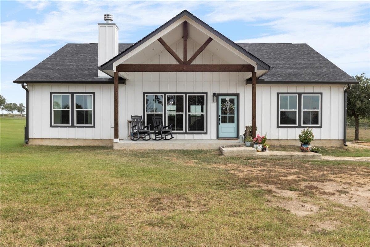 3389  Sparta Field Rd