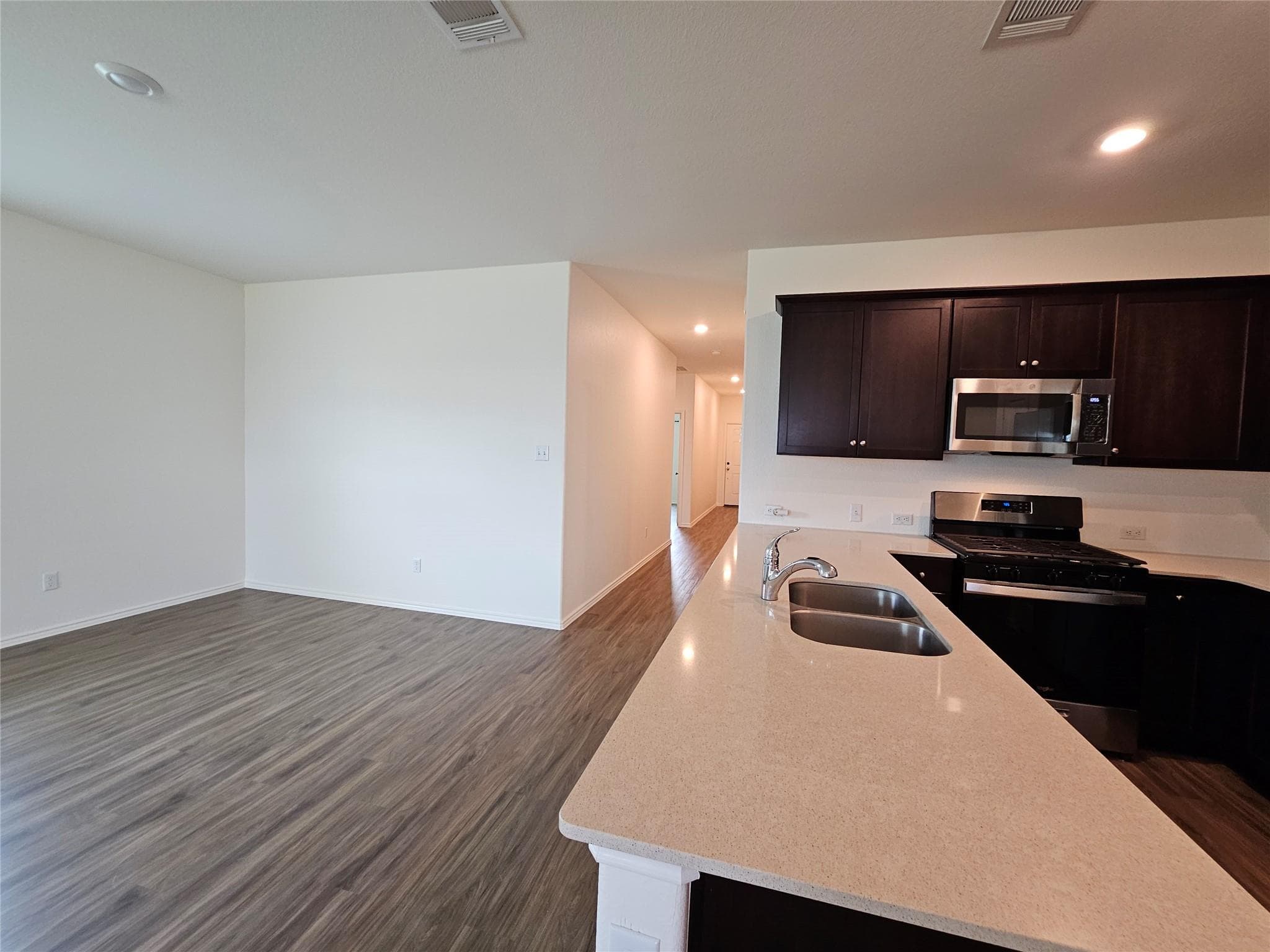 228  Gabriels Bluff Dr