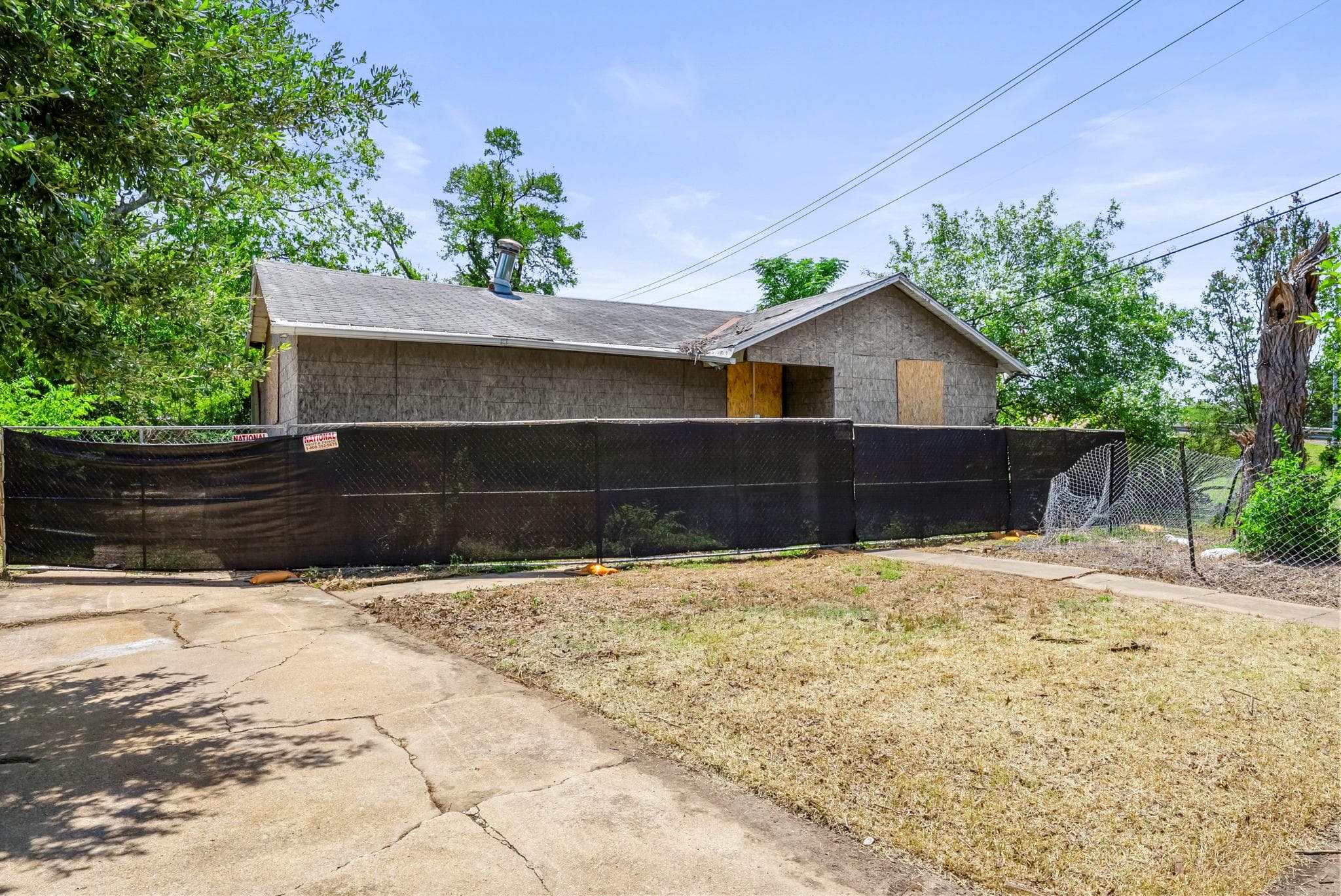 5103  Valley Oak Dr