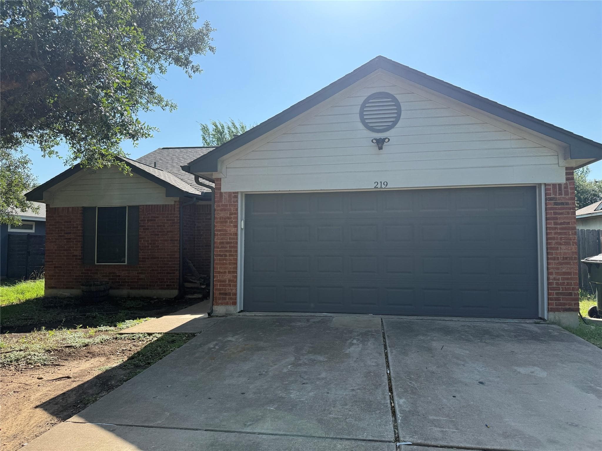 219  Juniper Dr