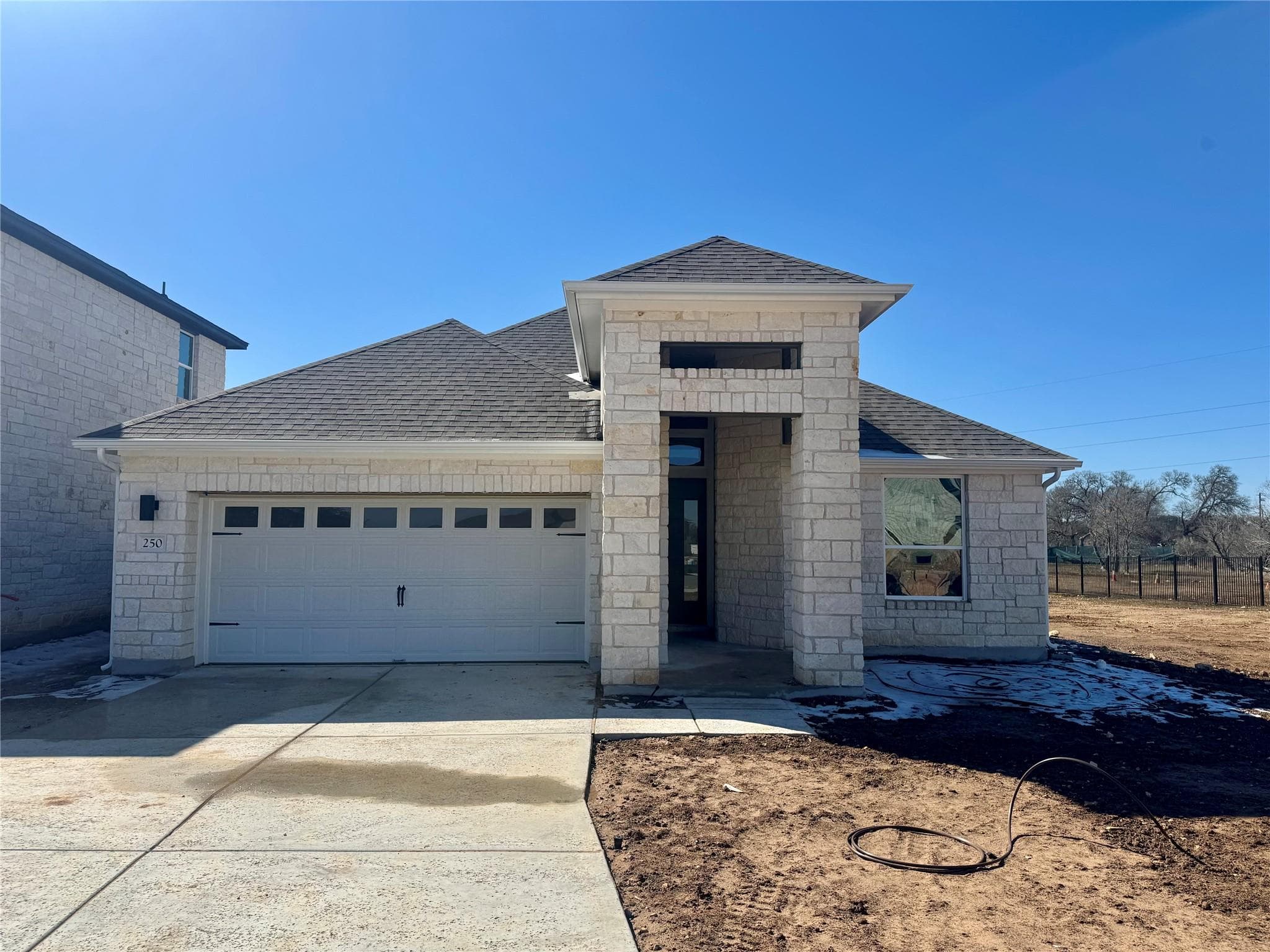 250  San Saba Dr