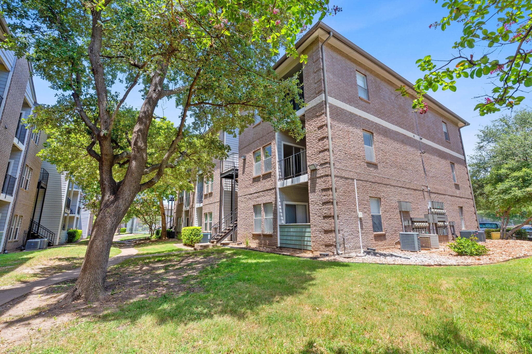 12166  Metric Blvd  #219