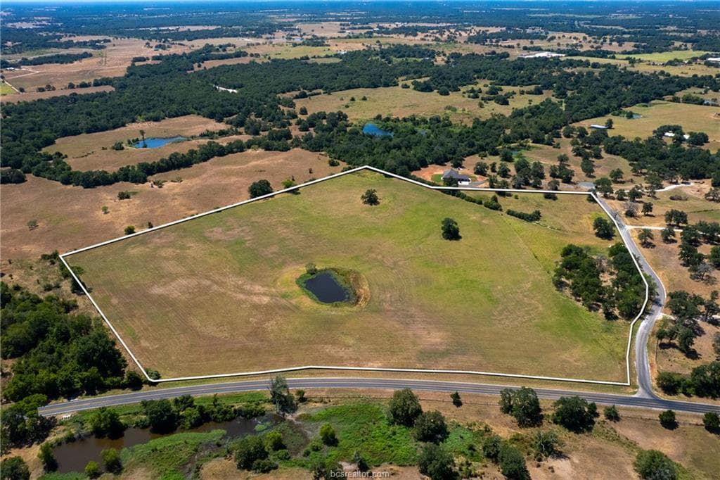 TBD(+/- 28.63 Acres) FM 166 None