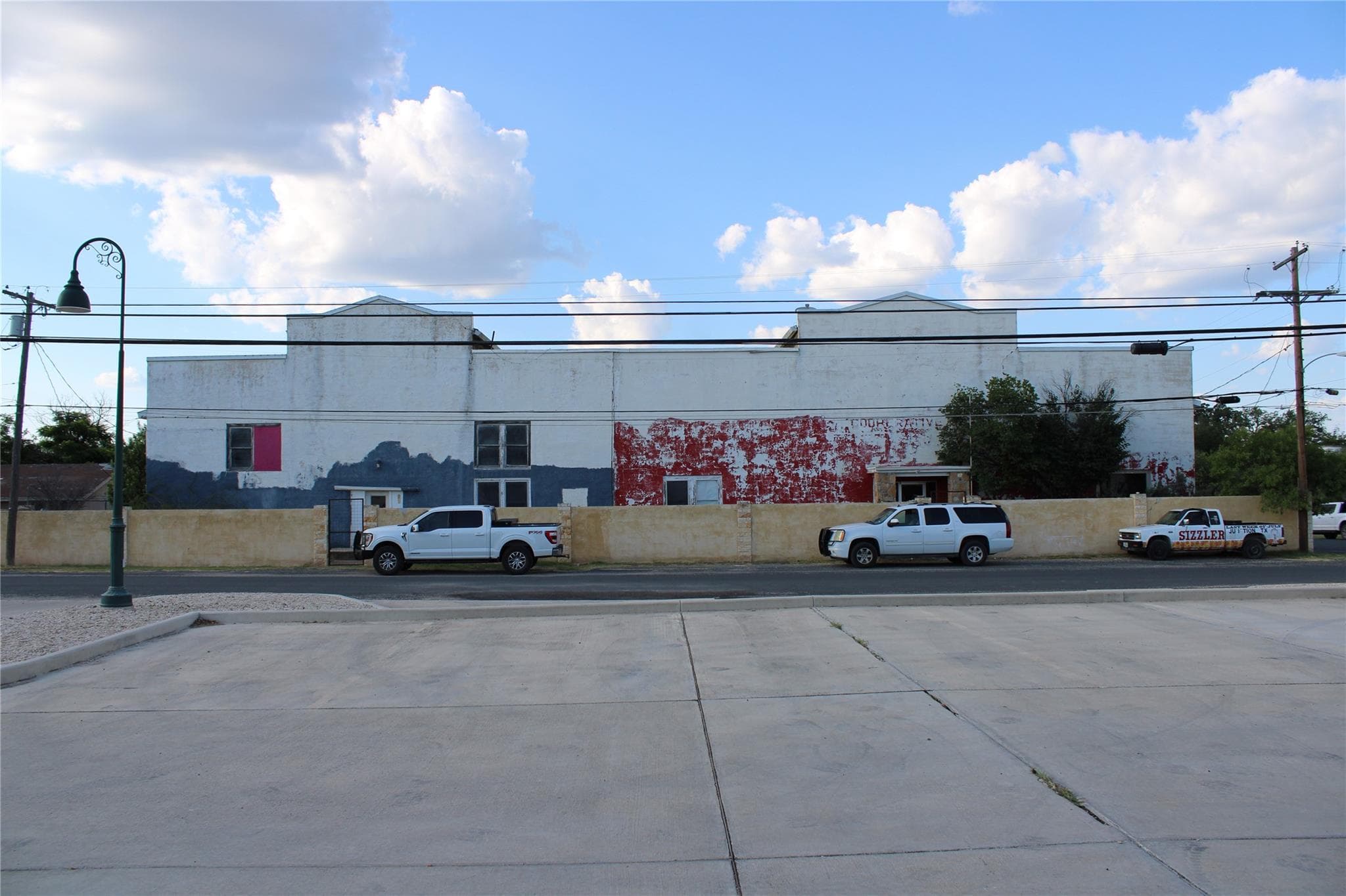 702  pecan St