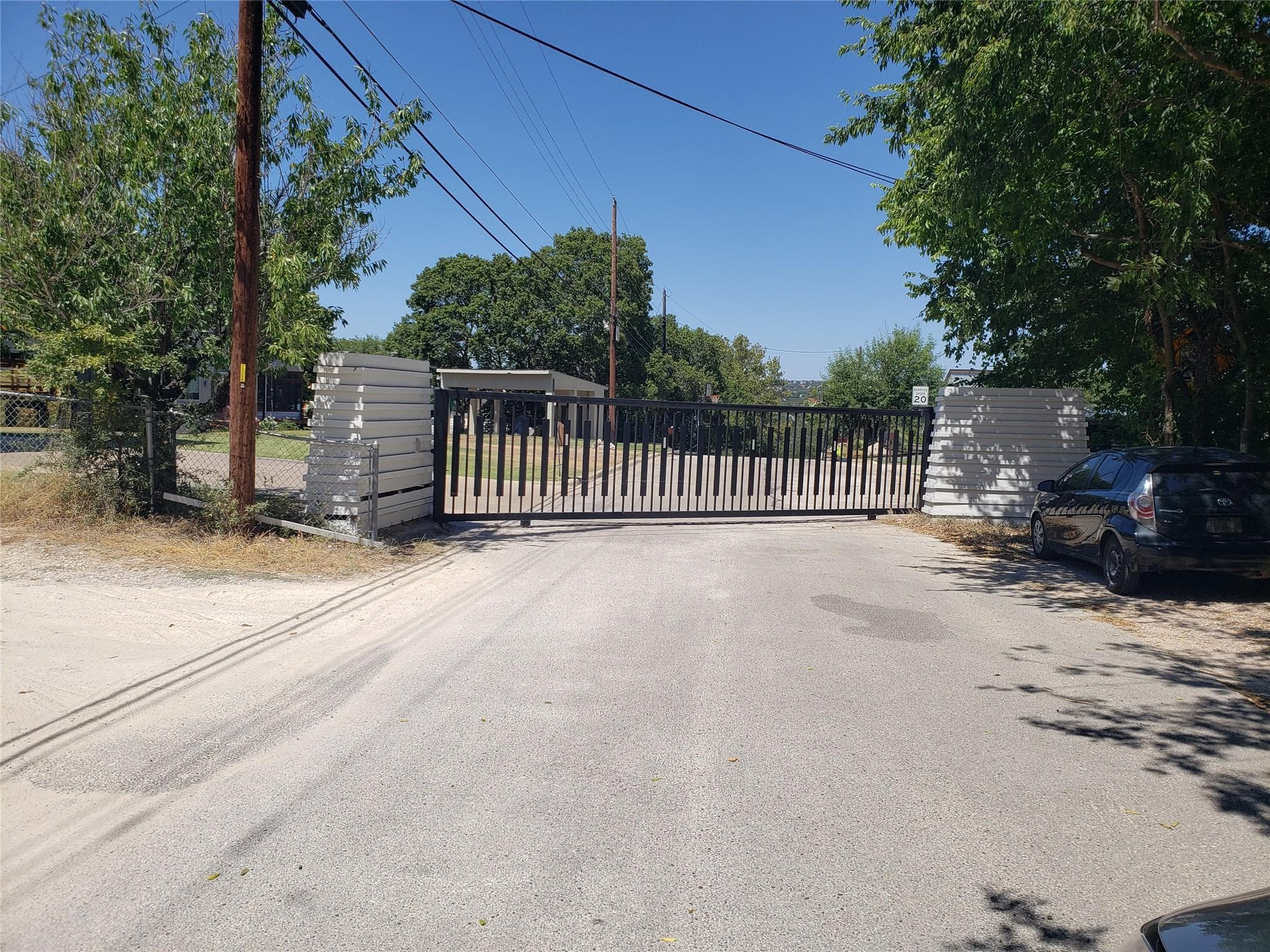 1803  Lipan Trl  