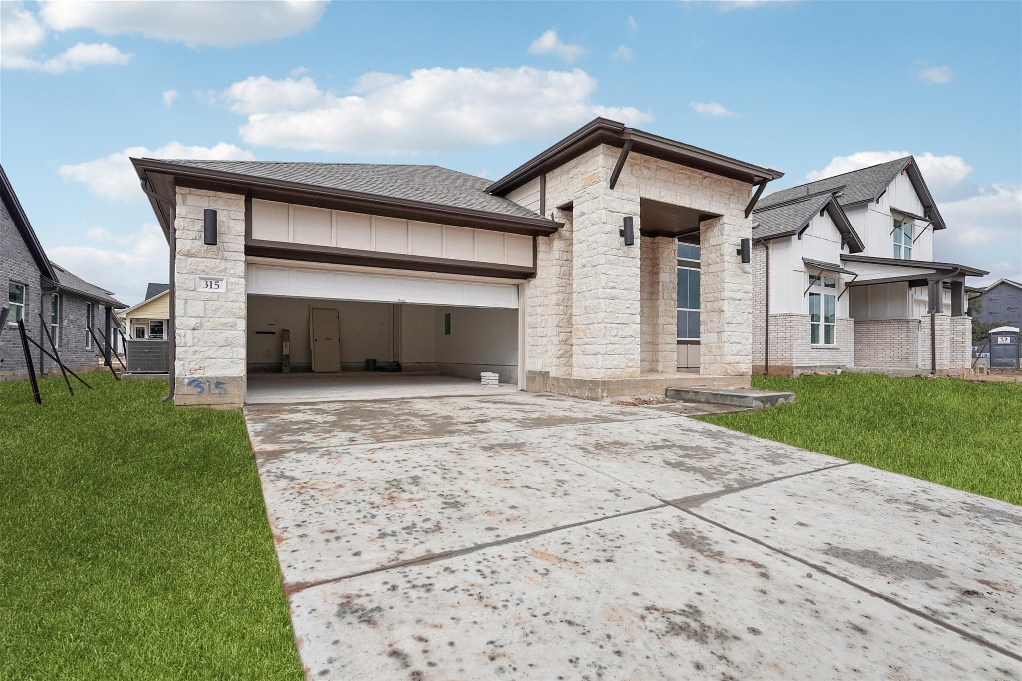 315  San Saba Dr