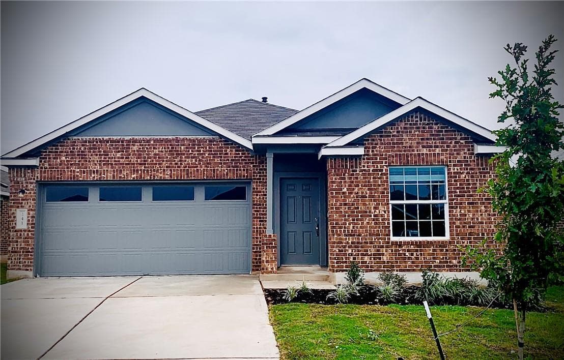 341  Escondido Cir