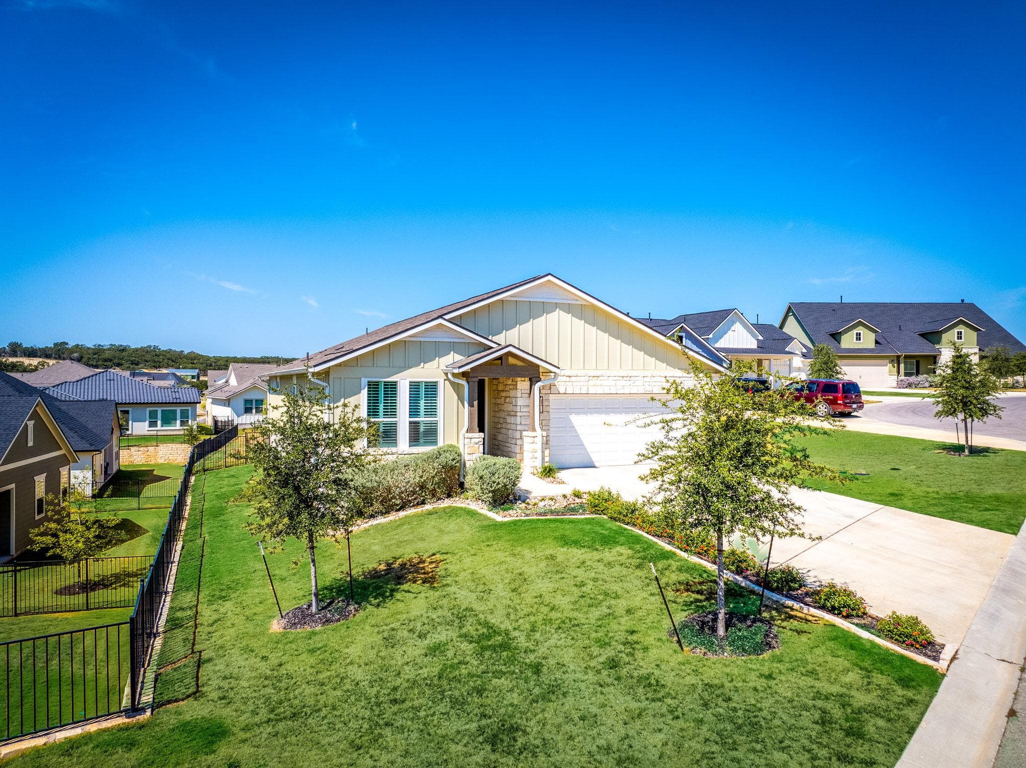 115  Twisting Crest Cv